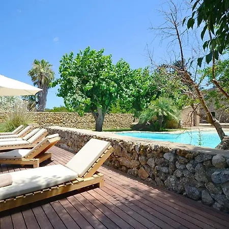 In Sa Pobla Mit Privatem Pool 別荘